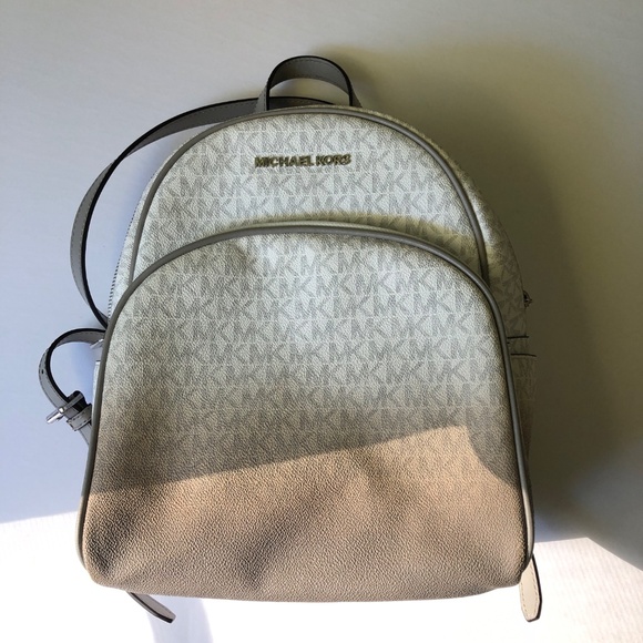 Michael Kors Ombré Abbey Backpack and wallet main image 4